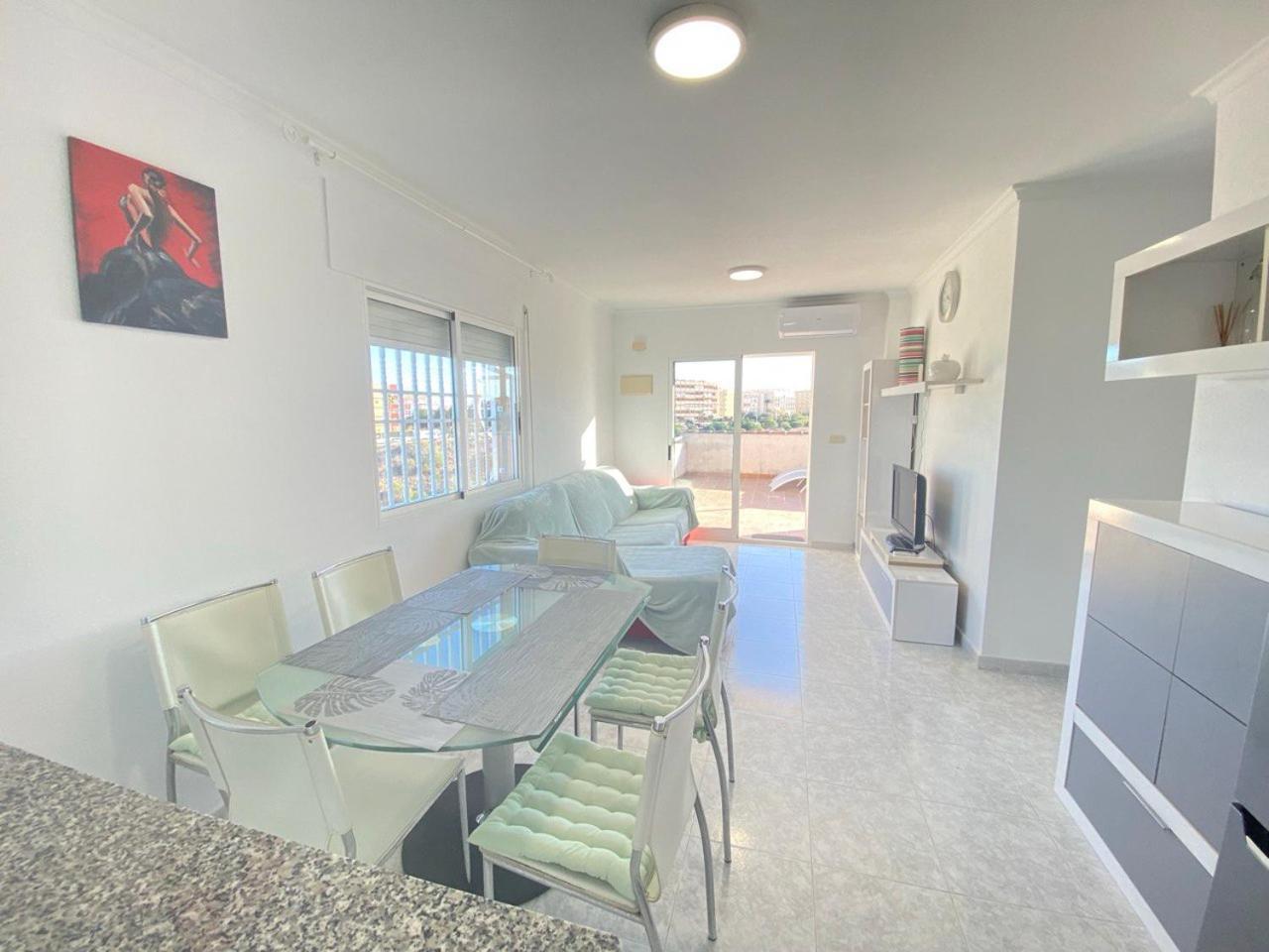 Sea View Apartments, Torrevieja, La Mata * Torrevieja